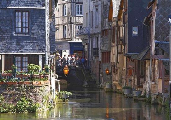 Vila Gite La Normande Etreville Exteriér fotografie